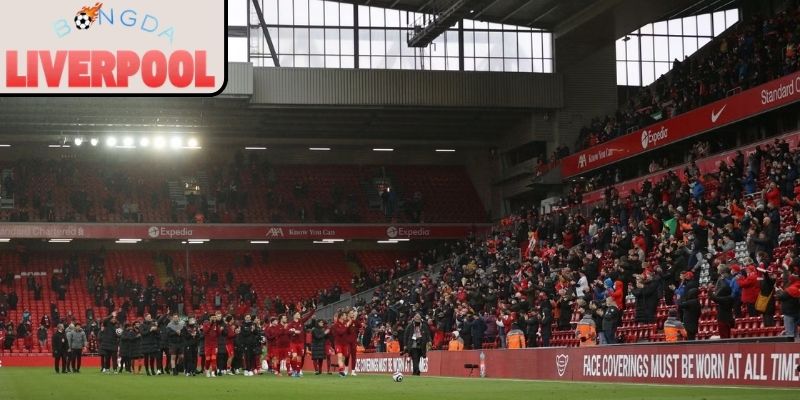 Anfield trong mắt fan Liverpool là không gian cảm xúc thiêng liêng